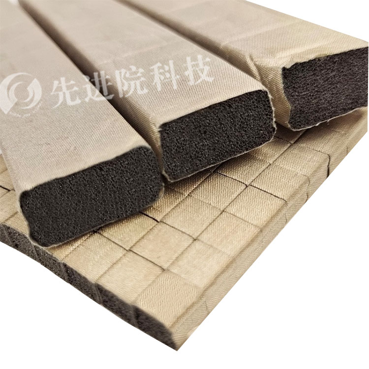Omnidirectional conductive foam