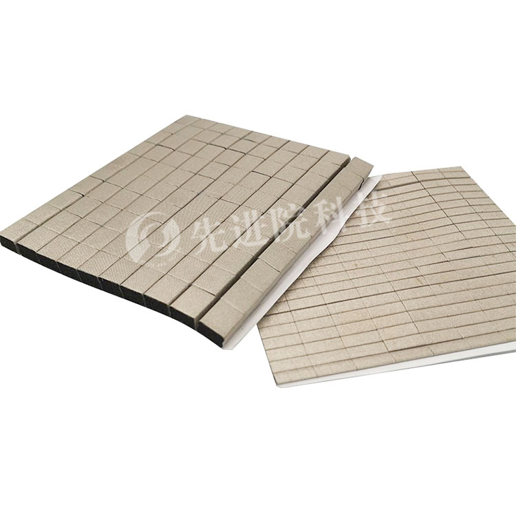 Omnidirectional conductive foam