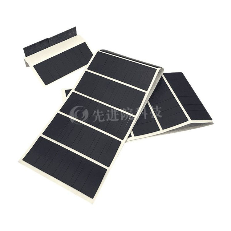 Thermal radiation film